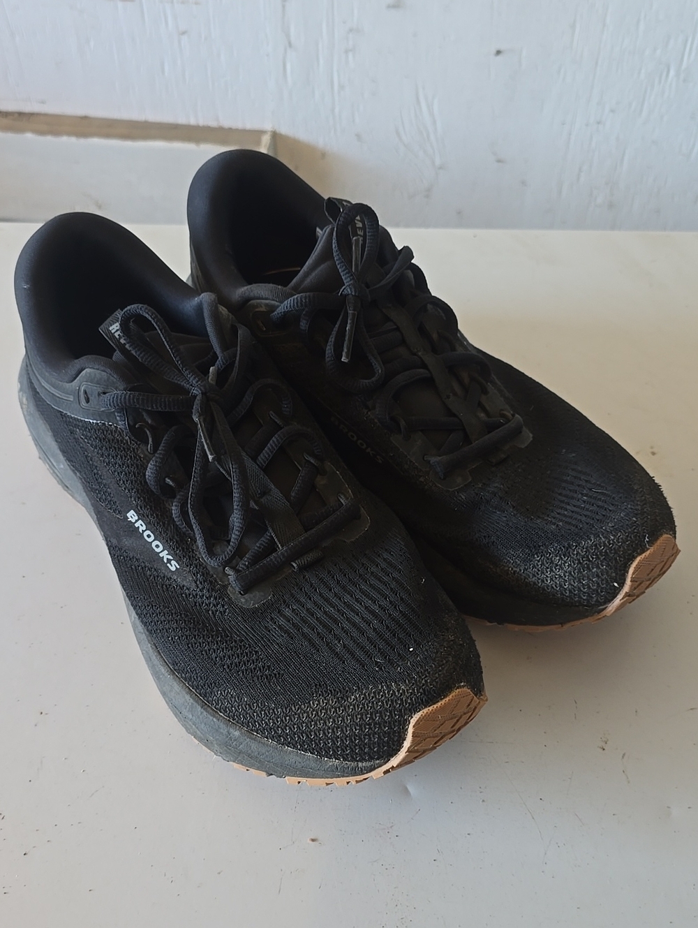 Brooks Men's Black Running Sneakers with Tan Outsole Accents
